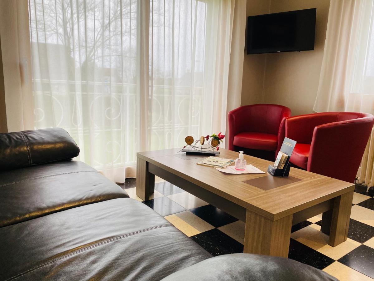 Contact Hotel - Motel Les Bleuets & Spa La Rivière-Saint-Sauveur Eksteriør billede