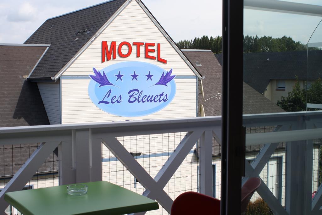 Contact Hotel - Motel Les Bleuets & Spa La Rivière-Saint-Sauveur Værelse billede