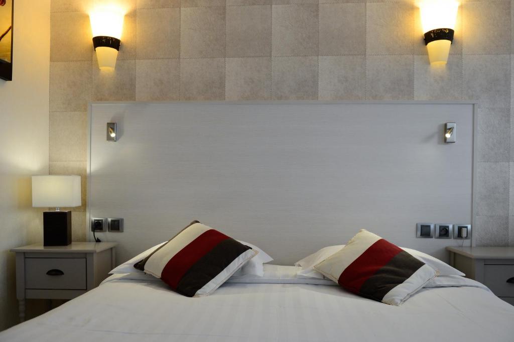 Contact Hotel - Motel Les Bleuets & Spa La Rivière-Saint-Sauveur Eksteriør billede
