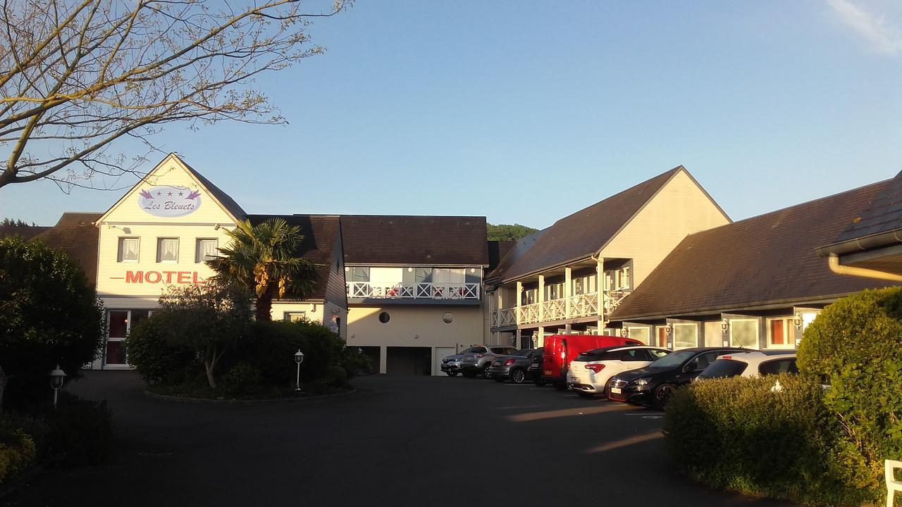 Contact Hotel - Motel Les Bleuets & Spa La Rivière-Saint-Sauveur Eksteriør billede